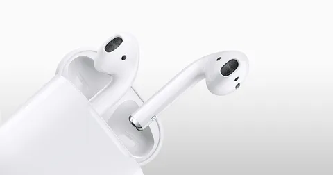 AirPods, nuovi indizi sulla possibile data di lancio