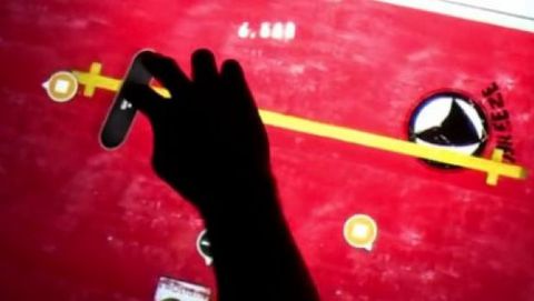 Illusion Labs testa giochi per iPhone su uno schermo multitouch gigante