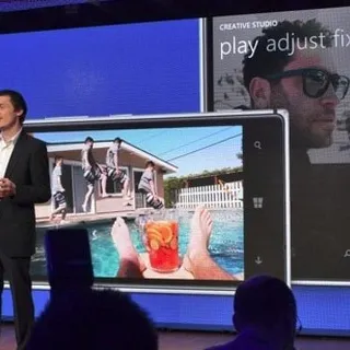 Nokia annuncia Smart Camera e Hipstamatic Oggl