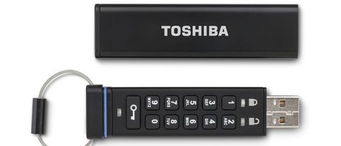 Toshiba mette una tastiera sulla pen drive USB