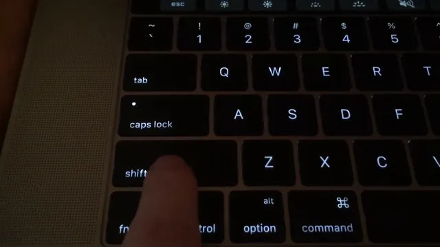 MacBook Pro 2016 - Problemi Tastiera