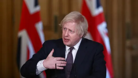 UK: stop a mascherine, Green Pass e smart working. Parola di Boris Johnson