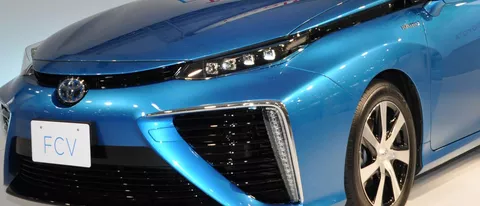 Toyota Mirai, l'auto a idrogeno debutterà nel 2016