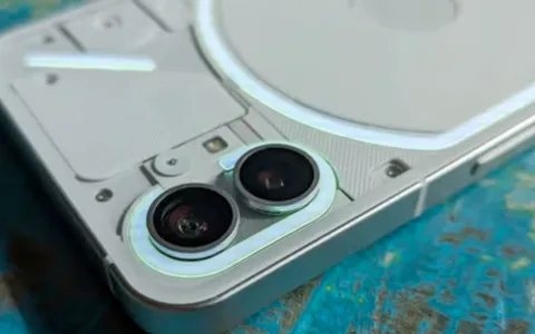 Il Nothing Phone (2) verrà lanciato l'11 luglio: ecco tutto ciò che sappiamo finora