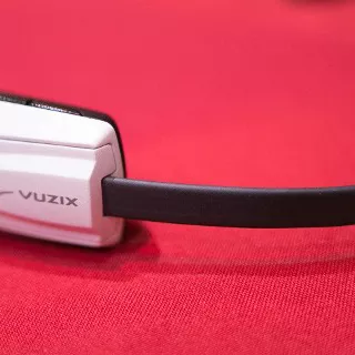 Vuzix M100: gli anti-Google Glass al CES 2013