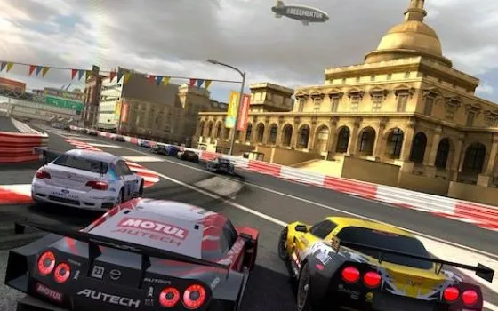 EA aggiornerà presto Real Racing 2 e ME Infiltrator per il nuovo iPad