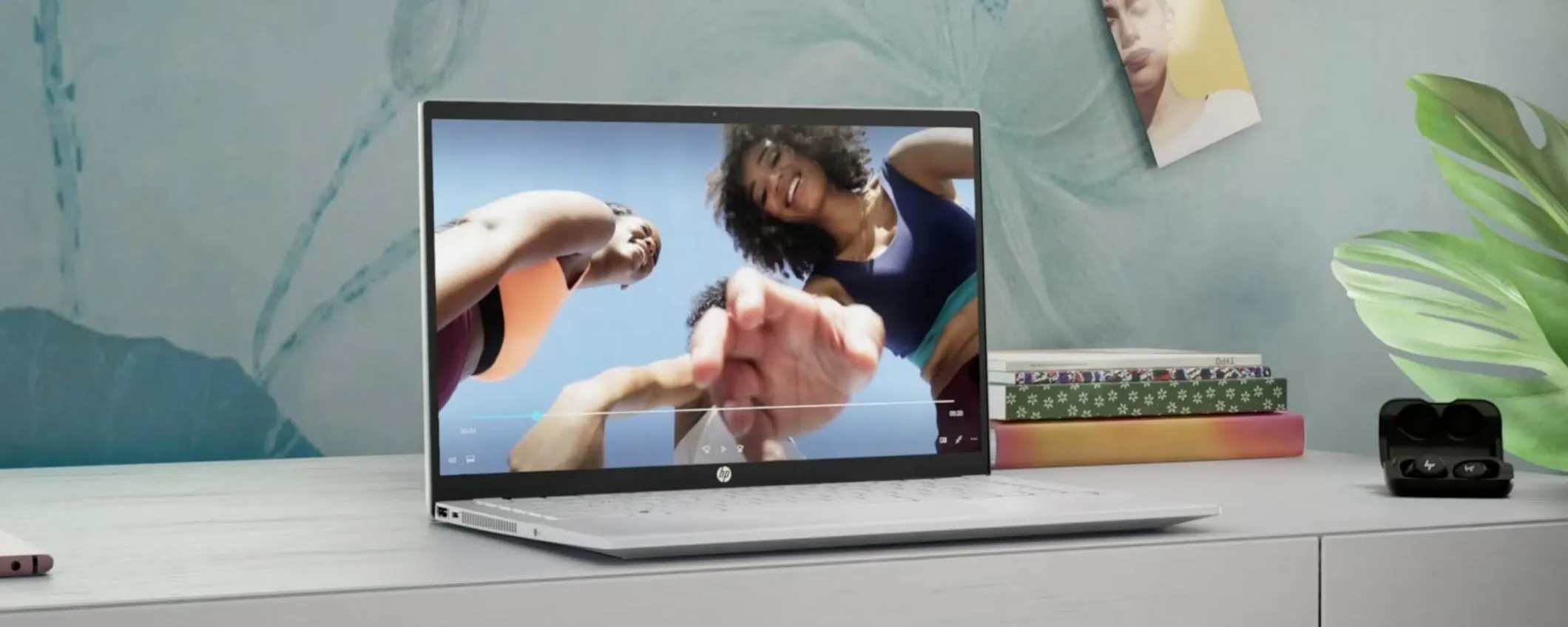 HP Pavilion Plus 14: il PC tuttofare perfetto per lo studio