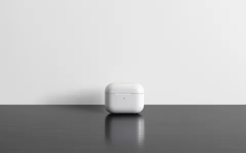 Apple blocca Live Translation su AirPods in Europa: ecco perché la funzione non arriverà subito