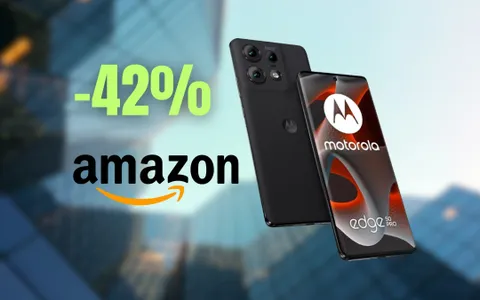 Su Amazon il Motorola Edge 50 Pro è scontato del 42%: FOLLIA