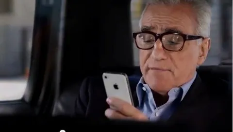 Siri per iPhone 4S: spot con Martin Scorsese