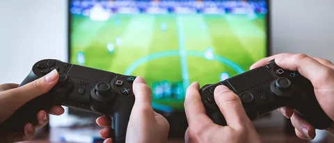 Carlo Calenda contro videogiochi, utenti infuriati