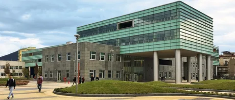 Academy Apple: Lisa Jackson saluta i diplomati