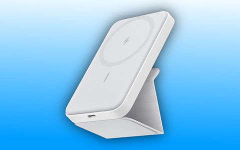 Caricabatterie magnetico Anker per iPhone 12/13 in offerta
