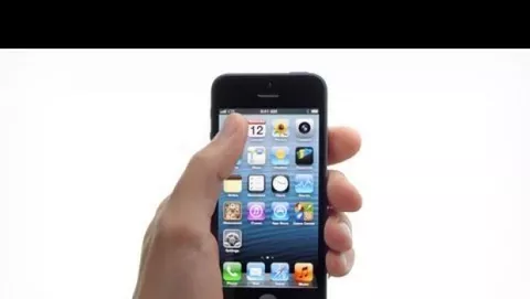 Quattro nuovi spot Apple per iPhone 5