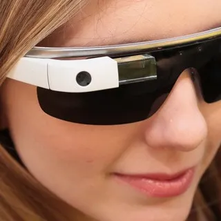 Google Glass al volante, via libera in UK?