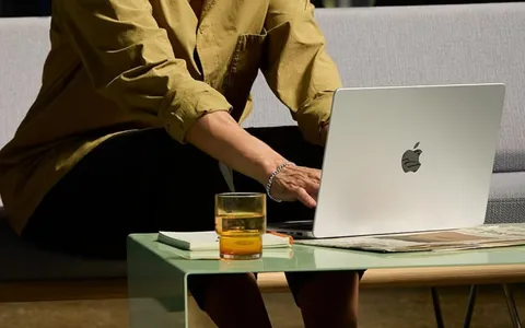 Il miglior laptop per creare contenuti è il MacBook Pro con M4 Pro e oggi è in sconto
