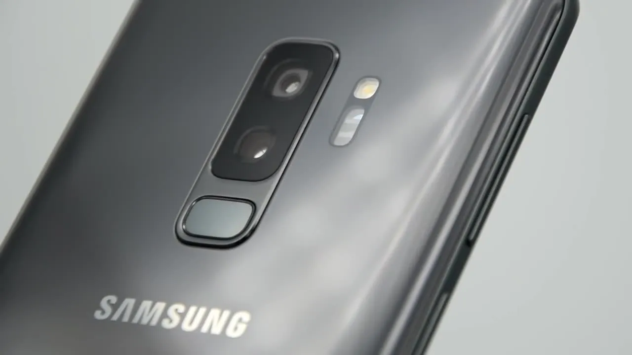 MACRO: Samsung Galaxy S9+