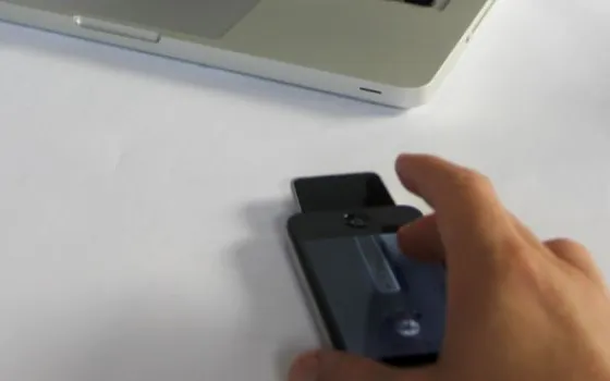 MAUZ trasforma l'iPhone in un mouse senza fili