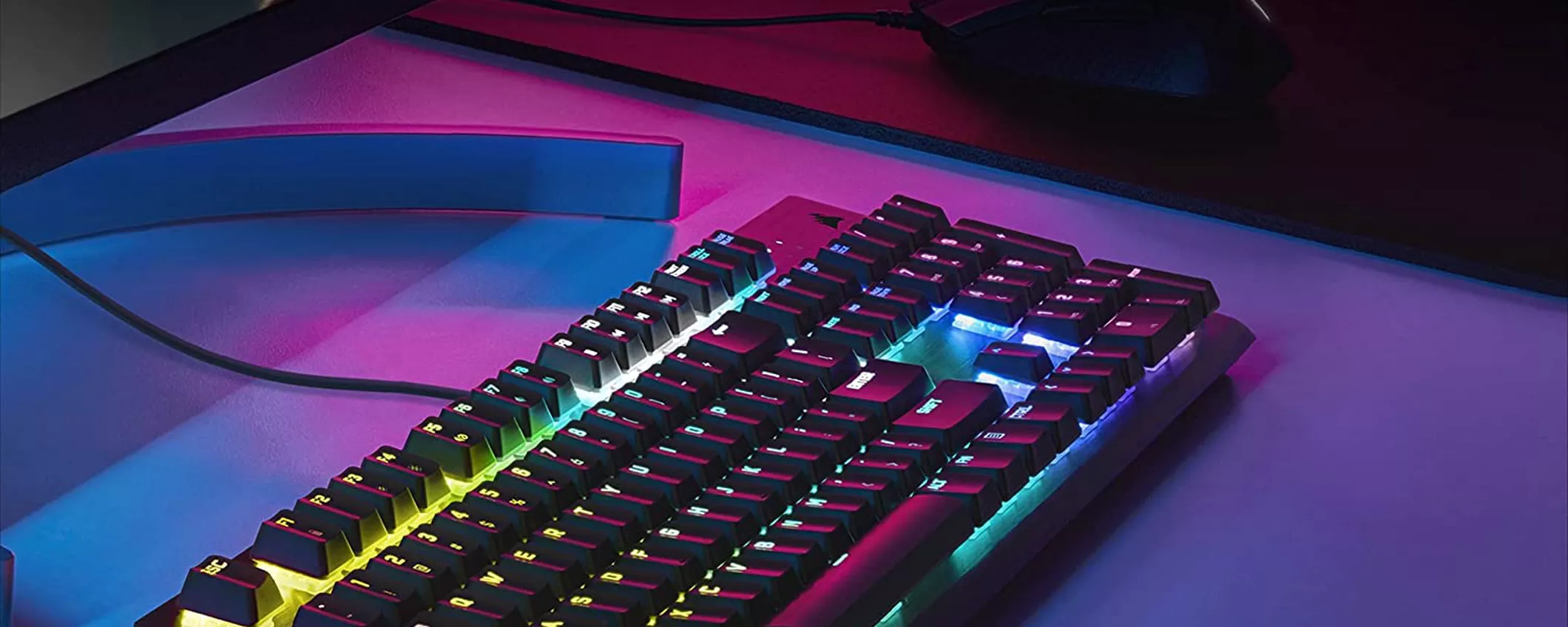 Corsair K60, la tastiera meccanica da gaming con tasti professionali è un affare su Amazon