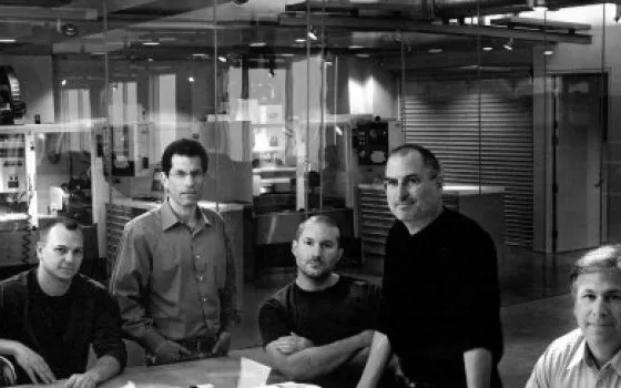 Phill o Jony nel futuro di Apple?