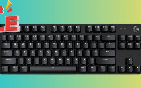 Offerta BOMBA: oggi la Tastiera da gaming Logitech la paghi meno della metà