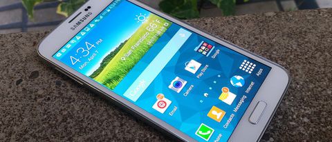 Samsung Galaxy S5, uno spot per design e feature
