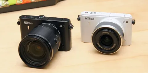 Nikon 1 S1, Nikon 1 J3 e Nikon S6500 annunciate