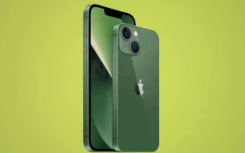 iPhone 13 verde (128 GB) già in sconto (-12%)