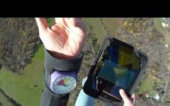 Un iPad può sopravvivere a una caduta da 400 metri di altezza?