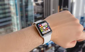 Apple rilascia watchOS 11.4: nuove funzioni e supporto ampliato