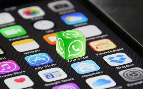 WhatsApp aggiunge una funzione inedita: si attiva con un tap