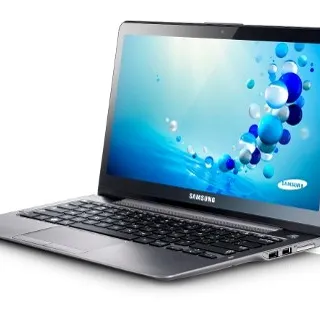 Samsung Serie 5 Ultra Touch nei negozi italiani