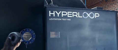 Hyperloop One progetta negli Emirati Arabi Uniti