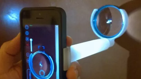 iPhone EyeGo, da Stanford arriva l'accessorio per esami di oftalmologia