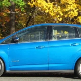 Ford C-MAX Hybrid e Energi saranno al CES 2013