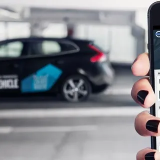 Volvo prepara l'auto che parcheggia da sola