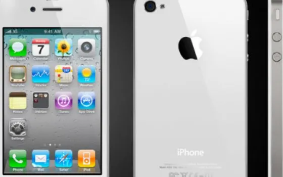 Ancora ritardi per gli iPhone 4 bianchi
