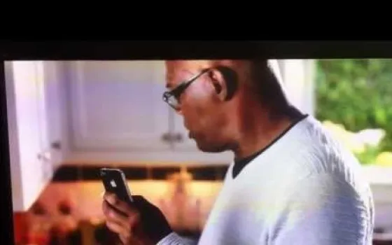 Siri: nuove pubblicità con Samuel L. Jackson e Zooey Deschanel