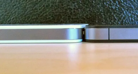 Phil Schiller: l'iPhone bianco non è più grande