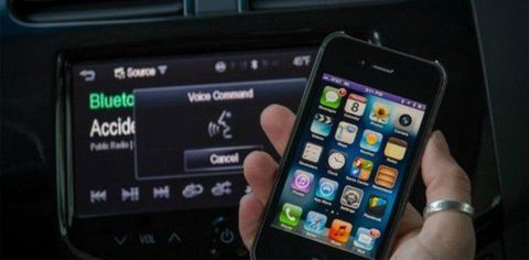 Apple: Siri sbarca sulle automobili con iOS 7