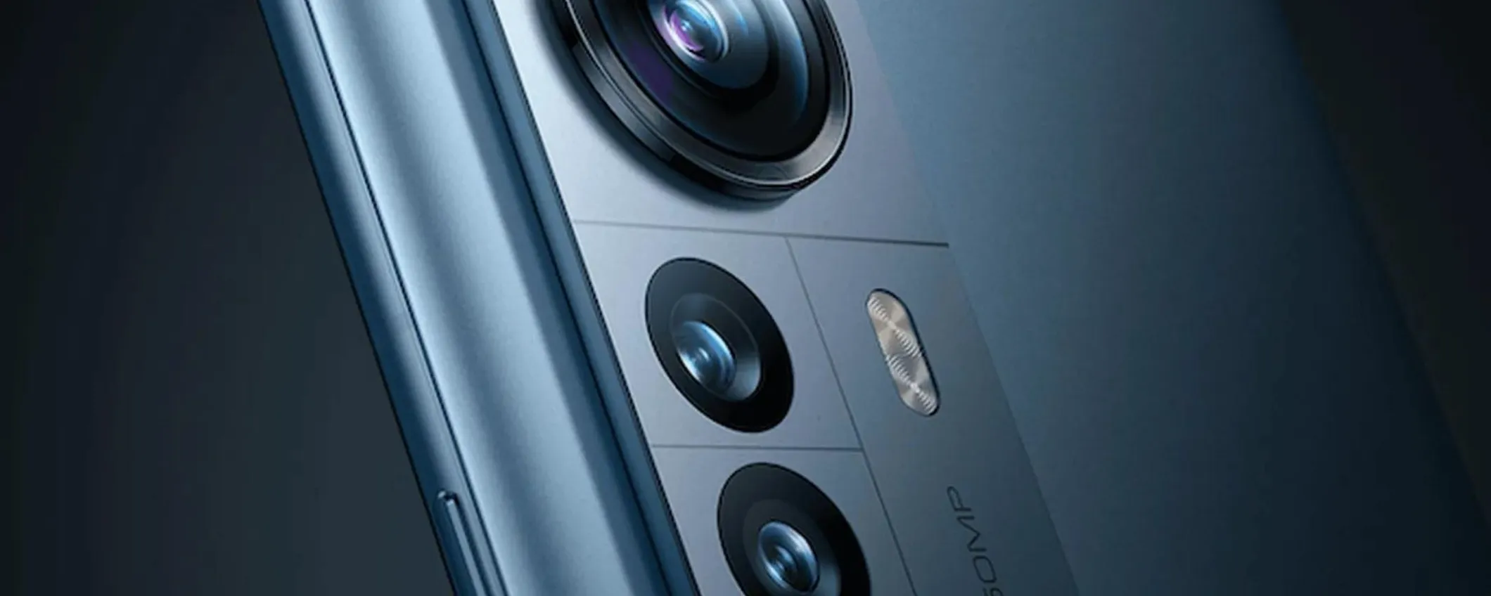 Gli italiani, lo smartphone e la fotocamera