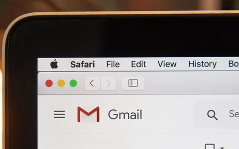 Gmail accoglie Gemini: l’IA potrà scrivere email al posto nostro