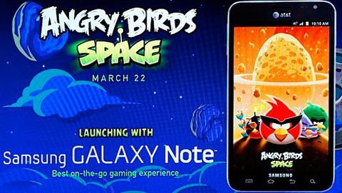 Angry Birds Space giocato su Samsung Galaxy Note