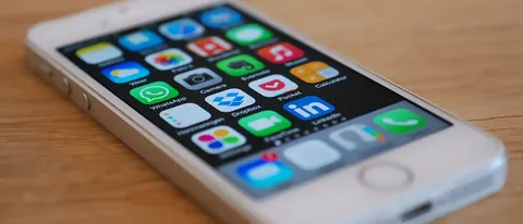 iPhone SE: Apple allarga i fornitori