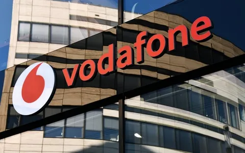 Vodafone regala buoni Amazon da 100 euro per attivazioni online