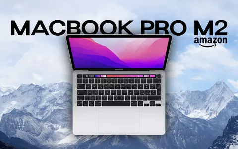 MacBook Pro 2022: tutta la POTENZA del chip M2 e risparmi 329€ (-18%)