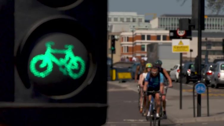 La difficile convivenza tra automobilisti e ciclisti