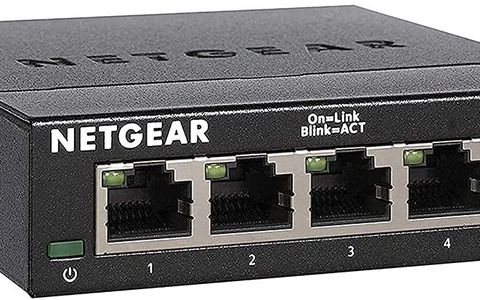 Switch 5 porte di Netgear a meno di 17 euro su Amazon