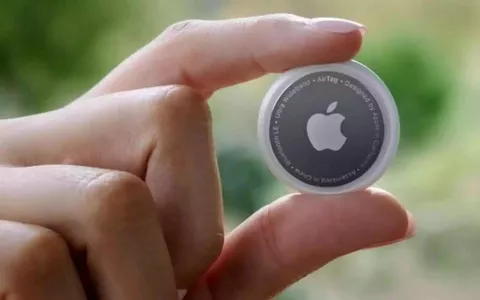 Apple AirTag: il gadget che non puoi non avere, compralo ADESSO