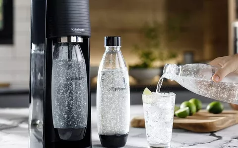 Acqua frizzante fai da te a casa con Sodastream Gaia Bianco